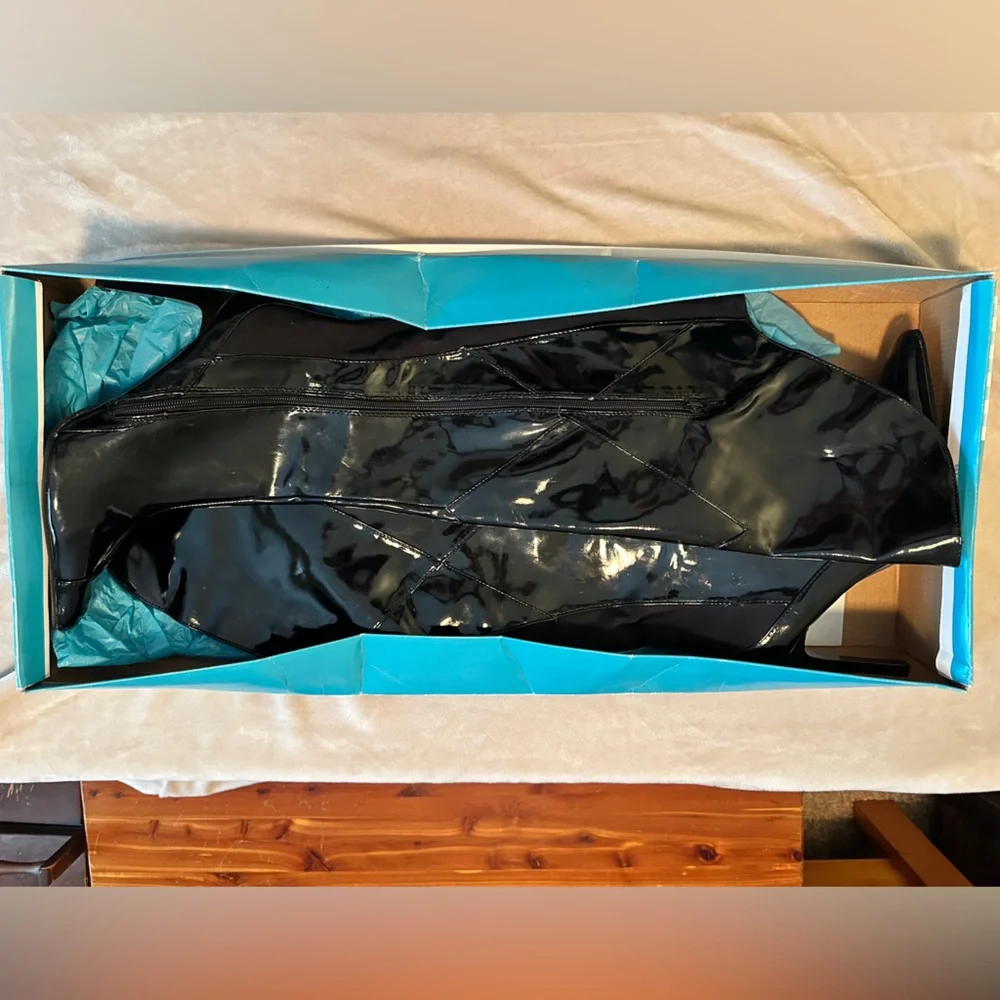 Charlotte Russe Black Faux Patent Leather Stiletto Boots, 9 NWB - Picture 8 of 10